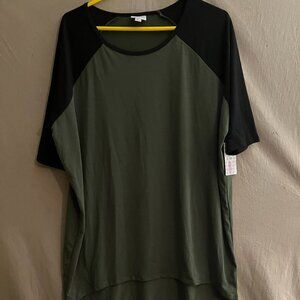 Ladies LuLa Roe Shirt  M